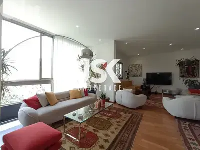 L05280-Charming Apartment for Sale in Achrafieh