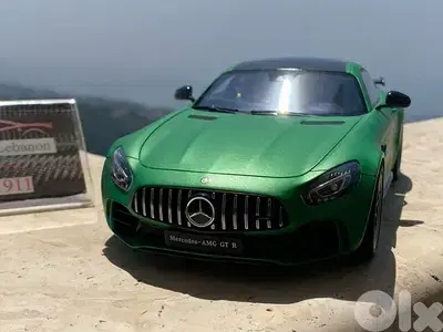 mercedes benz gt diecast resin model car scale 1/18 by gt spirit