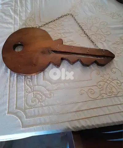 تعليقه مفاتيح جديدة خشب