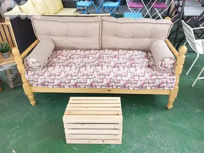 Arabic seat