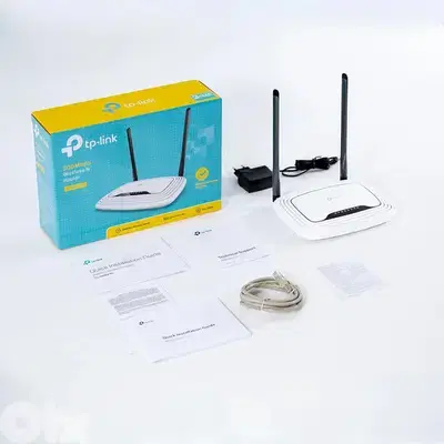 TP-LINK WIRELESS ROUTER 300MBPS WITH 2 ANTENNA "WR841N"