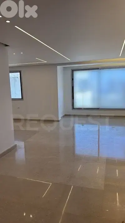 Apartment For Sale in Zkak El Blat شقة للبيع في زقاق البلاط