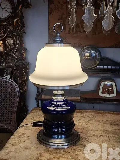 mushroom shaped opaline lamp