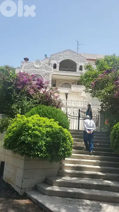 villa For sale in cornet chehwen فيلا للبيع في قرنة شهوان