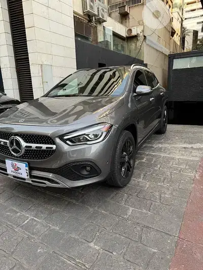 Mercedes-Benz GLA-Class 2021