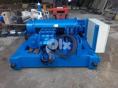 MISIA crane 25T + 5T
