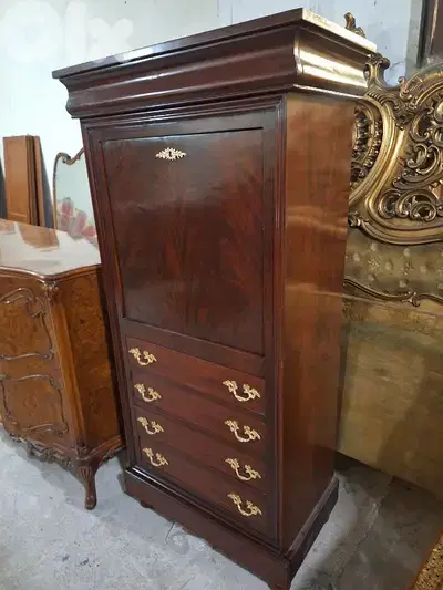 سكرتير مميزة انتيك خششب جوز رائعة جدا