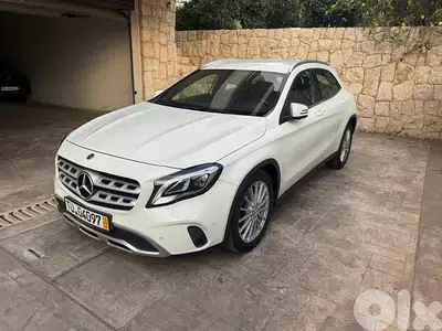 Mercedes-Benz GLA-Class 2018 german no damage