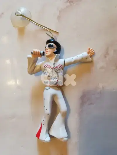 Dancing Elvis figurine car decoration 16cm