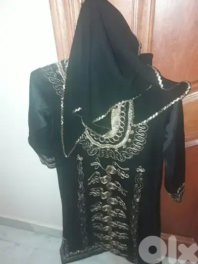 عباية ولادي مع شلحة مطرزين