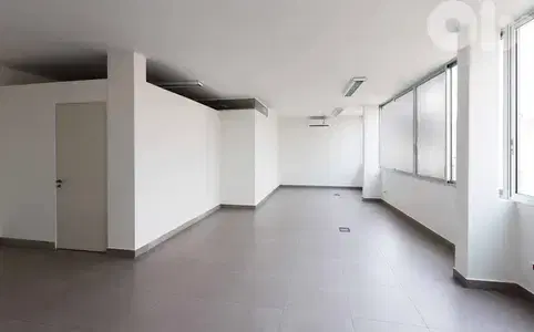 SPACIOUS OFFICE IN HAMRA PRIME (210SQ) 6 LARGE ROOMS , (HA-292)
