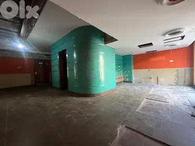 Shop for Rent in Hamra-Core and Shellمحل للإيجار في الحمرا - هيكل خارج