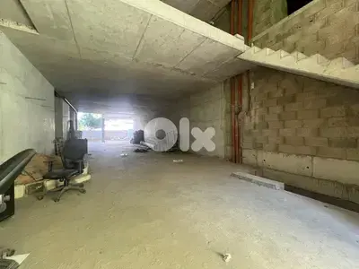 Showroom For Sale in Hamra معرض للبيع في الحمرا