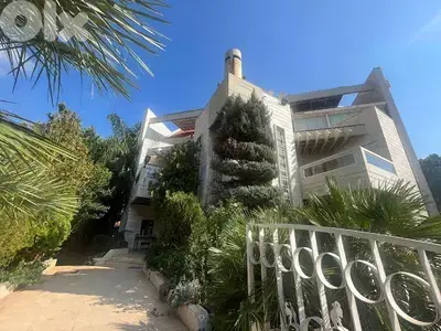 villa For sale in adma فيلا للبيع في ادما