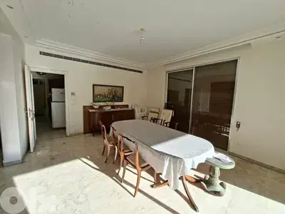 SPACIOUS APARTMENT IN VERDUN PRIME (370SQ) 4 BEDROOMS , (BT-1226)