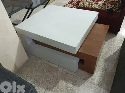 طاولة نص