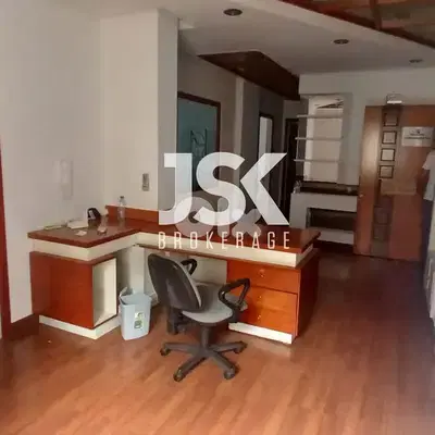 L19181 - Semi-Furnished Office For Rent in Zalka