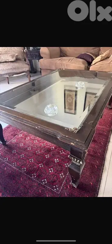 middle table