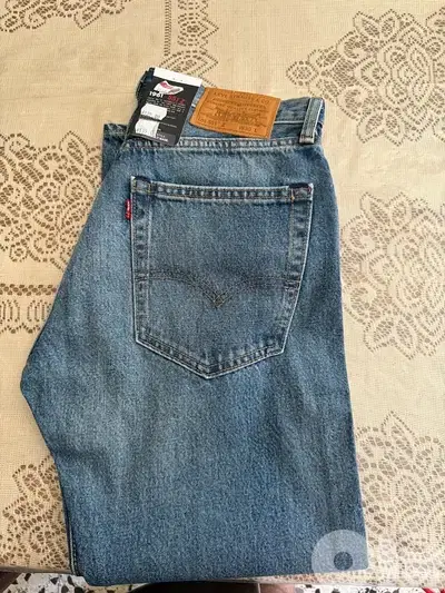 levis jeans
