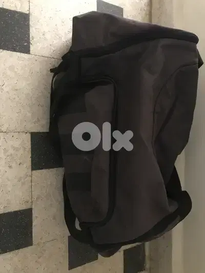 Adidas sports bag 3 compartments