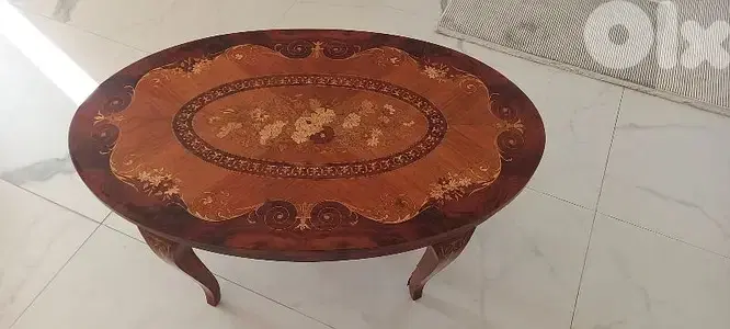 Italian Inlaid 20th century coffee table