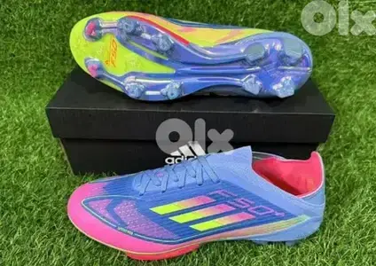 football shoes original adidas حذاء كرة قدم
