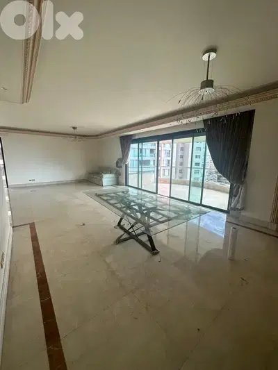 Luxurious Apartment For Sale in Ramlet Al Bayda