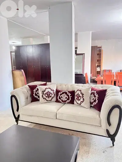 طقم كنبايات شغل توصاية شبه جديد مع طاولة