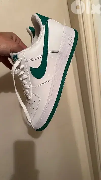 Nike Air Force One size 10  44 OG ( sagesse fans only