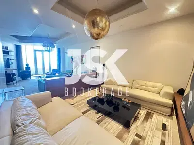 L19407 - Beautiful 3-Bedroom Apartment For Sale in Down Town