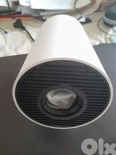 Smart Projector HY300