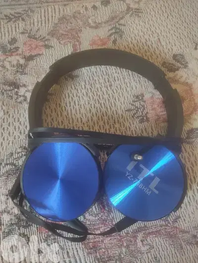 Headphone extra bass