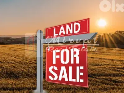 فرصة ذهبية للاستثمار أو السكن - 904متر أرض للبيع منطقة بحمدون الضيعة