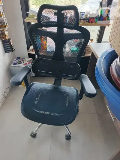 barely used office chair