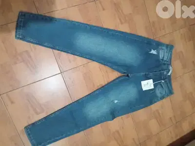 بنطلونات جنيز نسواني كلو جديدة