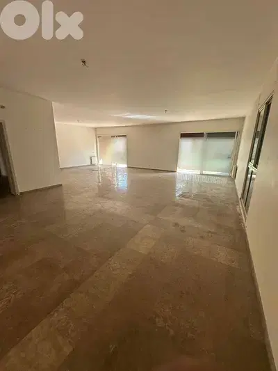 SPACIOUS APARTMENT IN TALLET EL KHAYAT PRIME (300SQ) 4 BEDS (BT-1272)