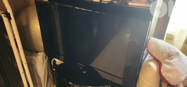 32" Samsung TV - good condition