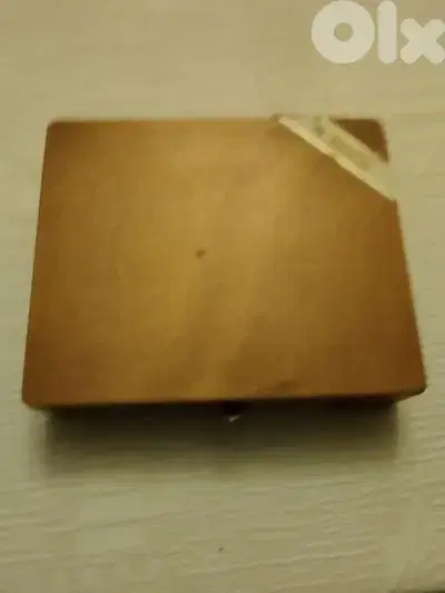 1 cigar box