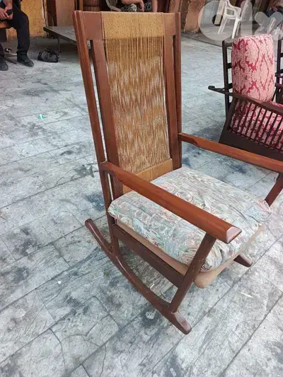 كرسي هزاز خيزران انتيك مميزة