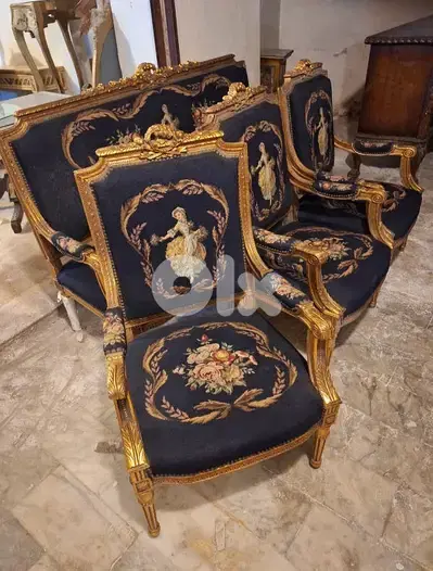 طقم لويساز فرنسي قماش اوبيسون حياكة يد رائع جدا مميز كامل