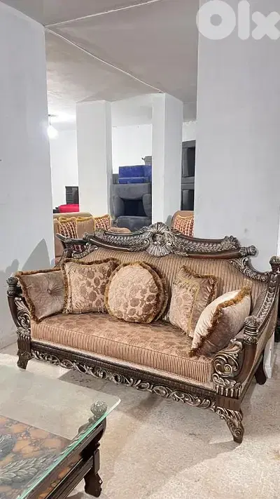 طقم كنبايات حفر خشب زان ملكي ست قطع وطقم طاولات