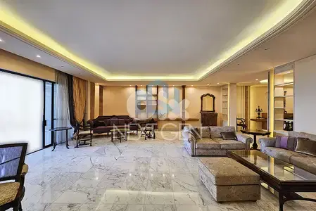 Apartment For Sale In Ras Beirut | شقة للبيع في رأس بيروت