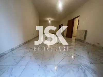 L19564 - 3-Bedroom Apartment For Sale in Hazmieh, Mar Takla