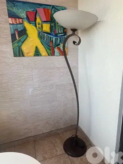 floor lamp
