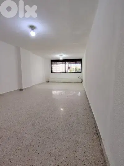 Super prime location Shop for sale in Baouchriye