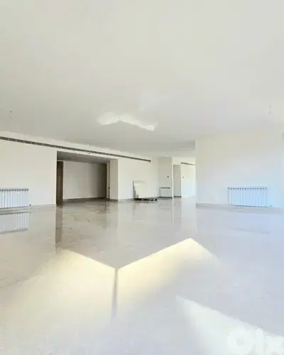 RA25-4512 Apartment for Rent – Ain Mraiseh شقة للإيجار في عين المريسة