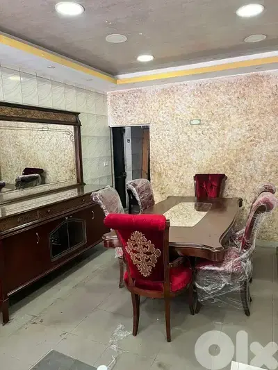 أوضة سفرة خشب زان مستعملة بحالة ممتازة