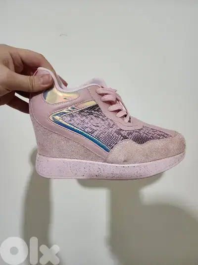 3 shoes