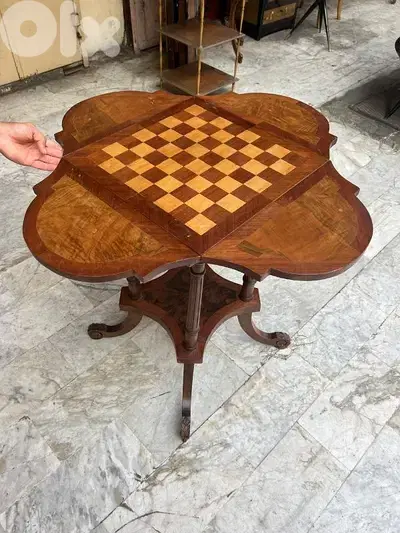 French table de jeux طاولة لعب شطرنج فرنسية خشب جوز ناعمة روعة
