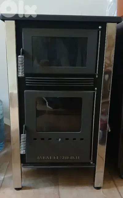 صوبيا حطب شبه جديدة